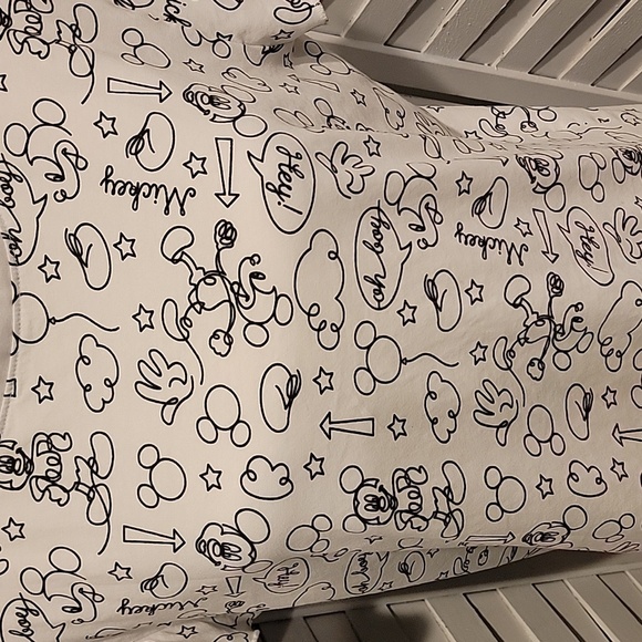 Disney Mickey Mouse Black And White  Hey! Oh Boy Ladies T‎ Shirt Size Large - Picture 2 of 4